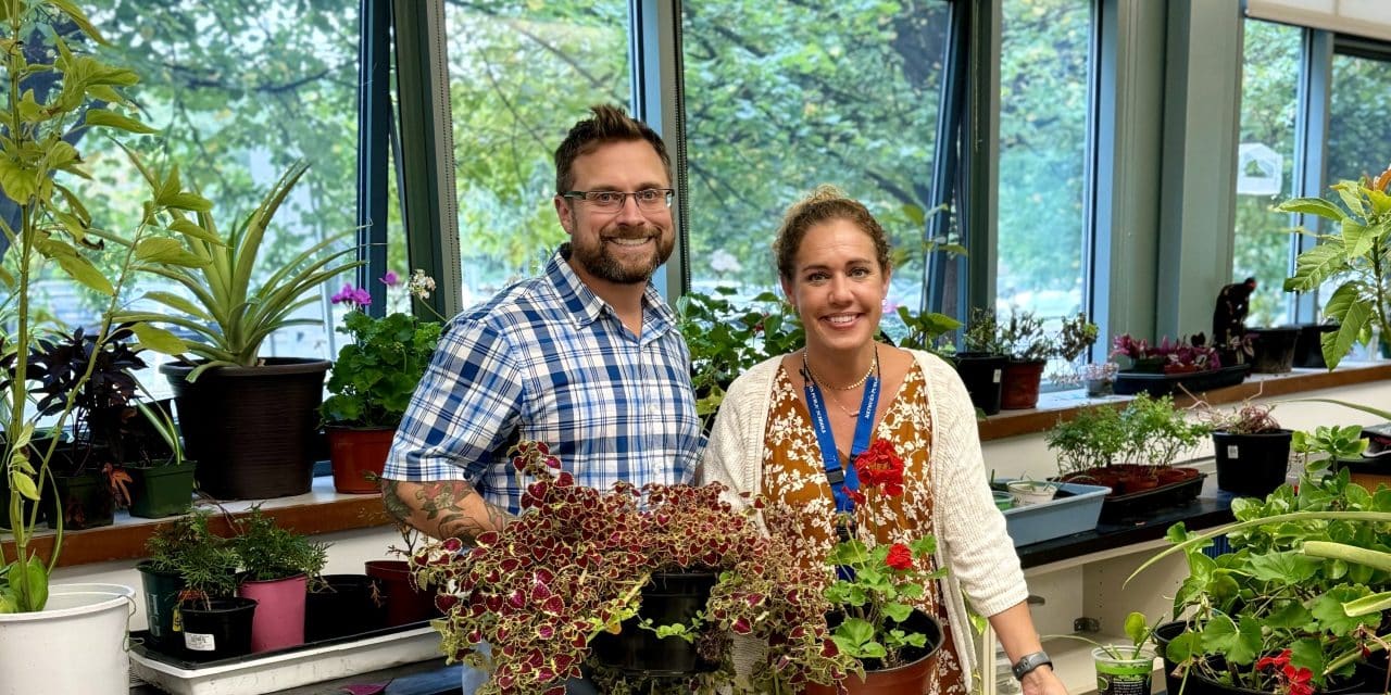 Rooting for kids to ‘dig’ science!