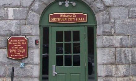 City Hall open late when City Council meets