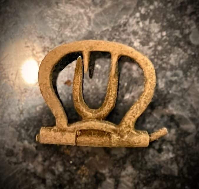 Methuen find has Colonial life buckled up!