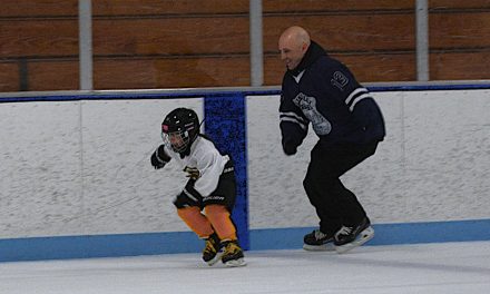 Cops & residents patrol the MHS rink for smiles!