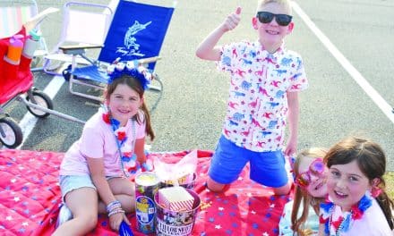 Thousands celebrate Fourth at The Loop