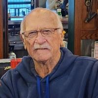Methuen mourns the loss of Pop Warner legend Ed Thomas