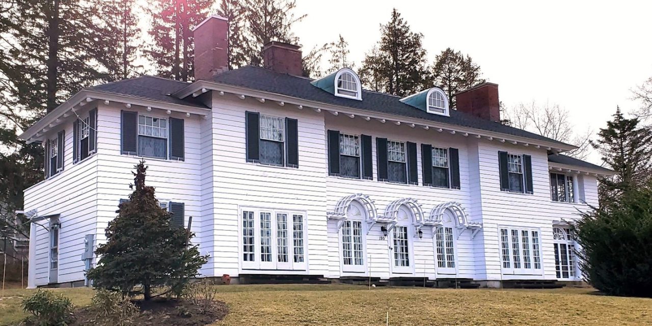 Life was grand for 11-member Locke family whose mansion sits front row to stunning view