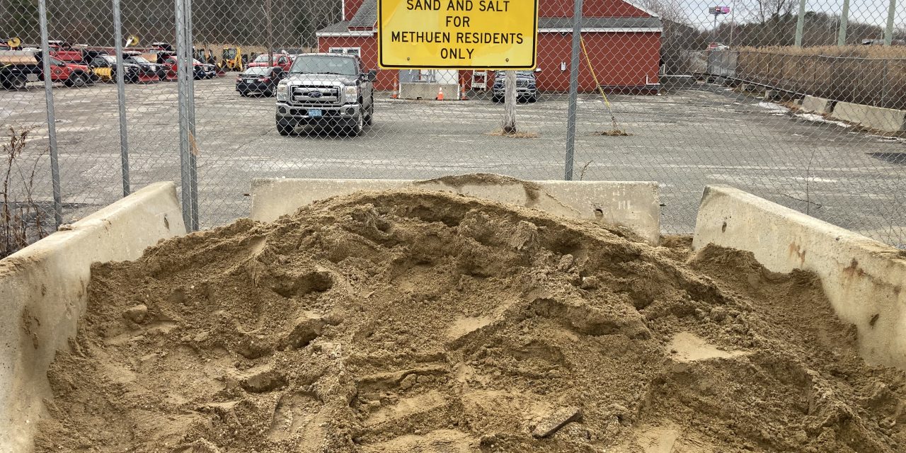 Free sand/salt mix