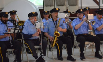 Crowd heads inside for Memorial Day observances